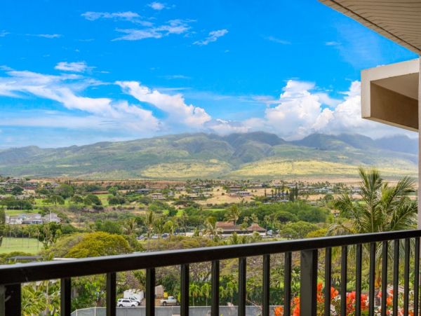 Kaanapali 4 Bedroom Rental Condo Ocean & Mountain View