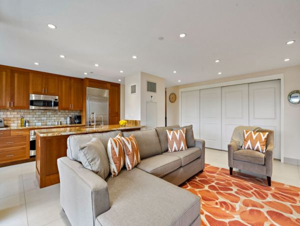 Kaanapali 4 Bedroom Rental Condo Ocean & Mountain View