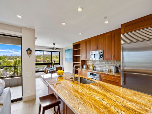 Kaanapali 4 Bedroom Rental Condo Ocean & Mountain View
