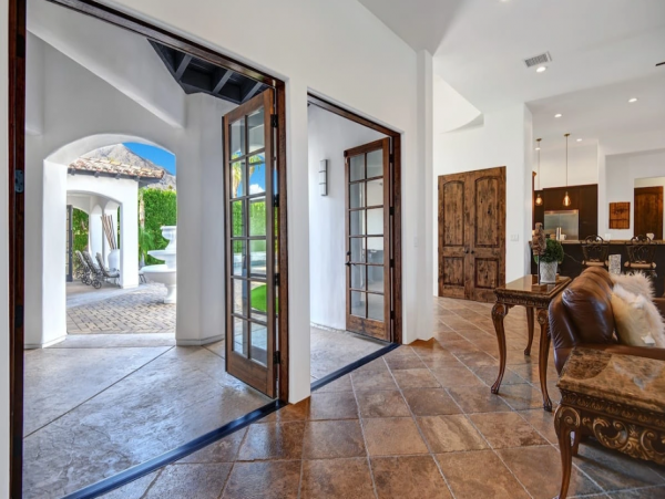 Palm Springs Luxury Villa with 5 Bedrooms