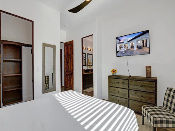 Palm Springs Luxury Villa with 5 Bedrooms