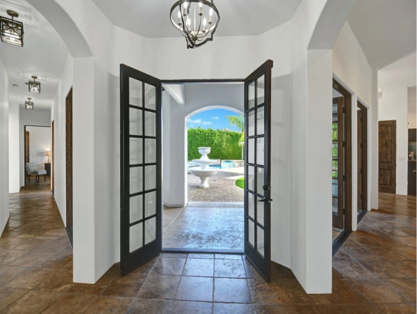 Palm Springs Luxury Villa with 5 Bedrooms