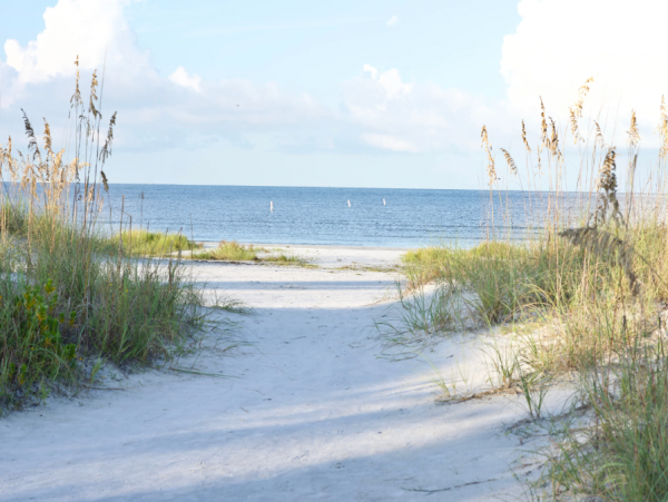 Fort Myers Beach 3-Bedroom Pool Home w/ Tiki Hut & Putting Green