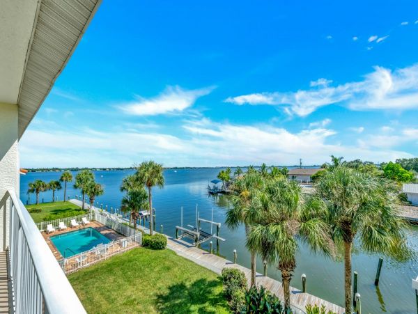 Bay Views Bradenton Vacation Condo Three Bedroom