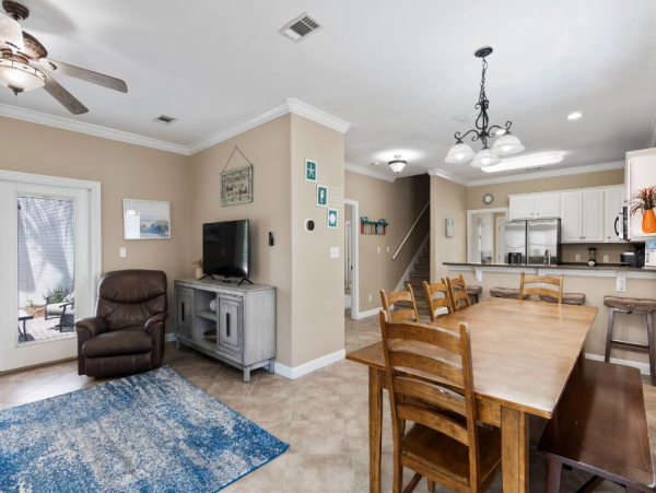Destin Vacation Home Sleeps 14 guests.