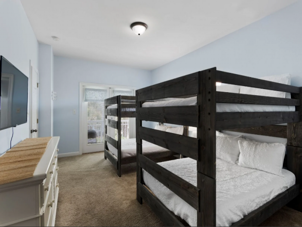 Destin Vacation Home Sleeps 14 guests.
