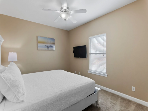 Destin Vacation Home Sleeps 14 guests.