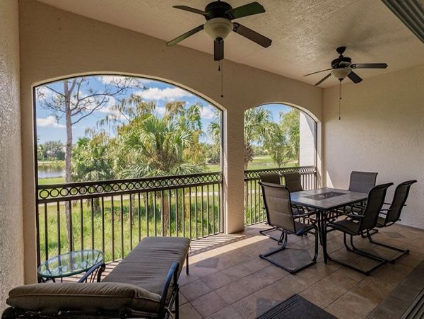 Naples Lakeview Condo with 2  Bedrooms