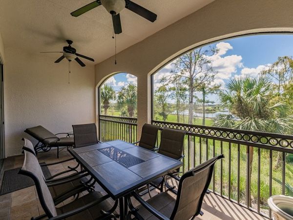 Naples Lakeview Condo with 2  Bedrooms