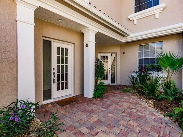 Naples Lakeview Condo with 2  Bedrooms