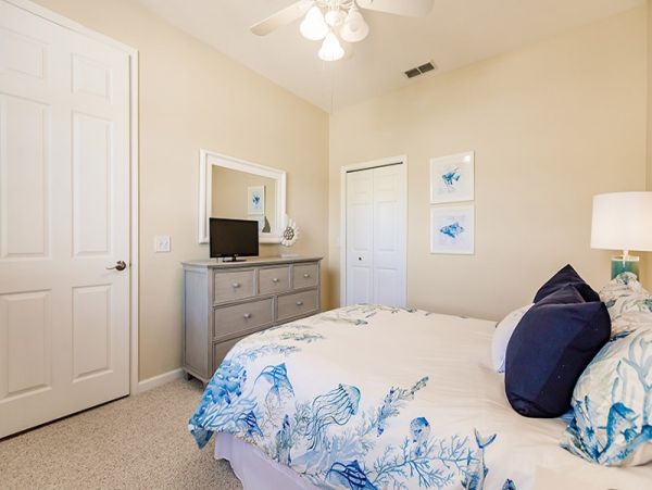 Naples Lakeview Condo with 2  Bedrooms