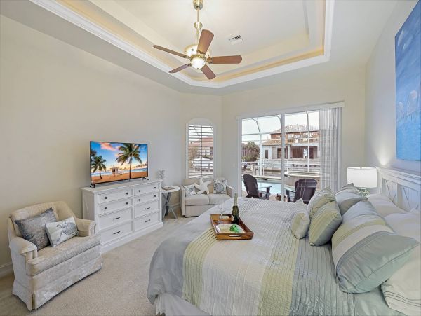 Lovely Marco Island 4 Bedroom Waterfront Home