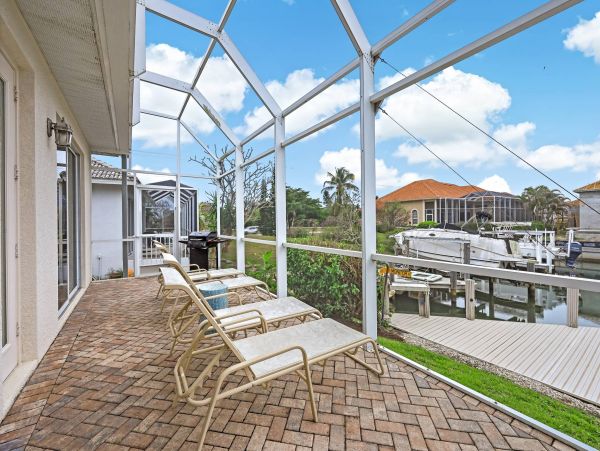 Lovely Marco Island 4 Bedroom Waterfront Home