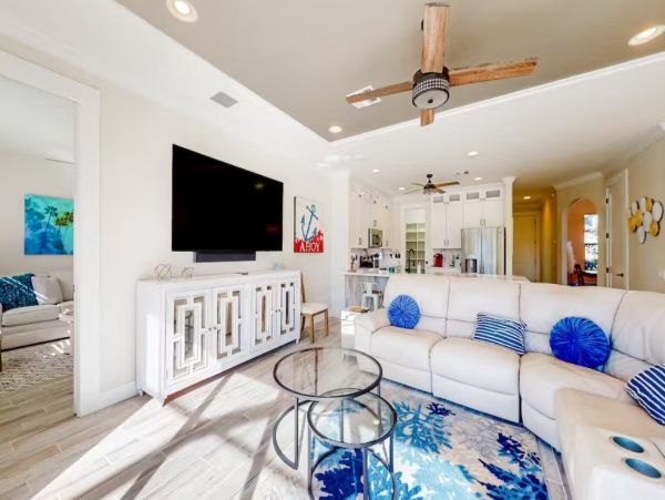 Cape Coral Canal Front Five Bedroom Vacation Rental