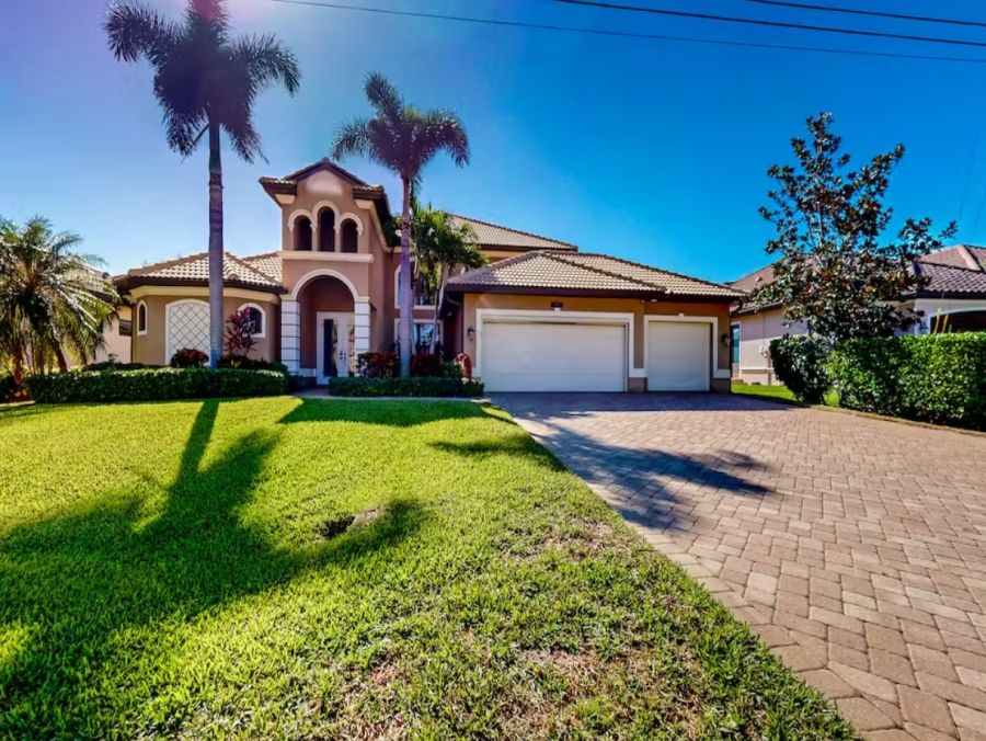Cape Coral Canal Front Five Bedroom Vacation Rental