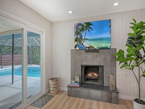 Three Bedroom Waterfront Rental Home in Sarasota