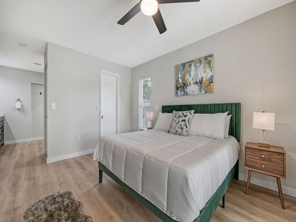 Three Bedroom Waterfront Rental Home in Sarasota