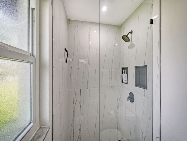 Three Bedroom Waterfront Rental Home in Sarasota