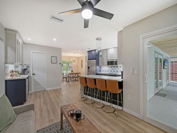 Three Bedroom Waterfront Rental Home in Sarasota