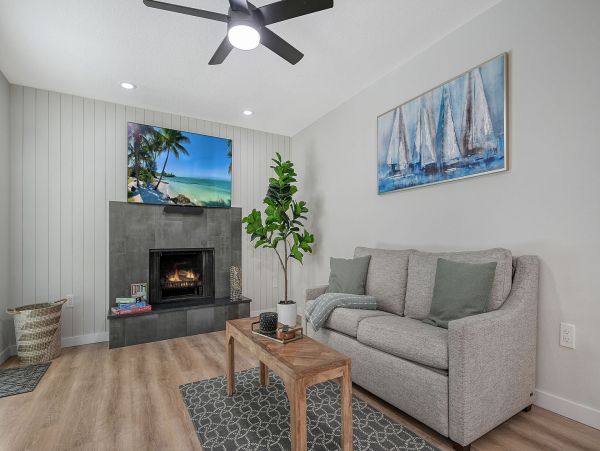 Three Bedroom Waterfront Rental Home in Sarasota
