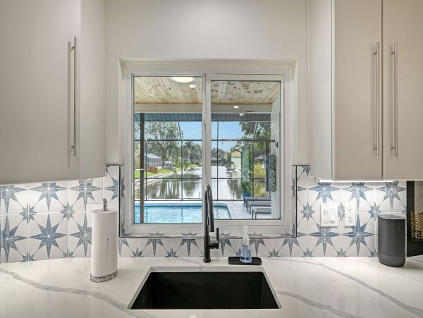 Three Bedroom Waterfront Rental Home in Sarasota