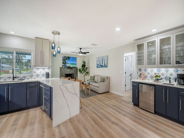 Three Bedroom Waterfront Rental Home in Sarasota