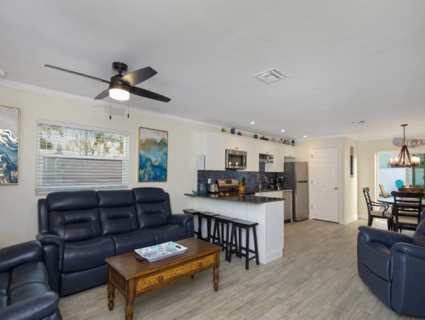 Lovely Fort Myers 2 Bedroom Vacation Duplex