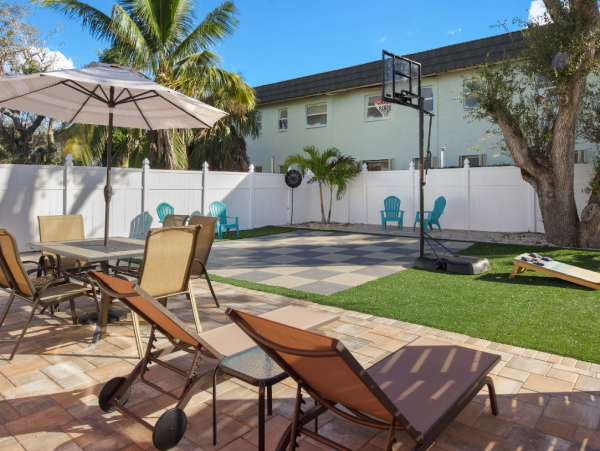 Lovely Fort Myers 2 Bedroom Vacation Duplex