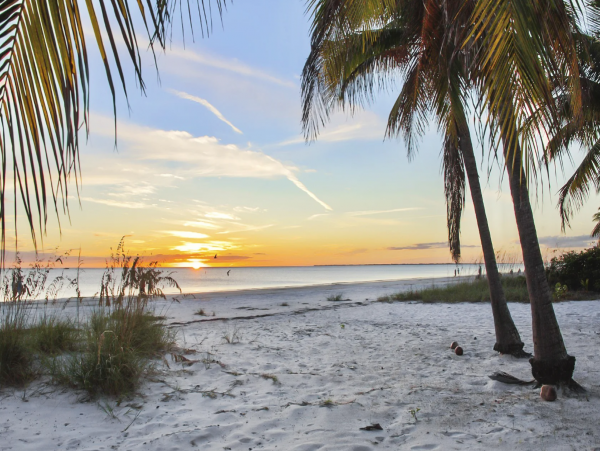 Lovely Fort Myers 2 Bedroom Vacation Duplex