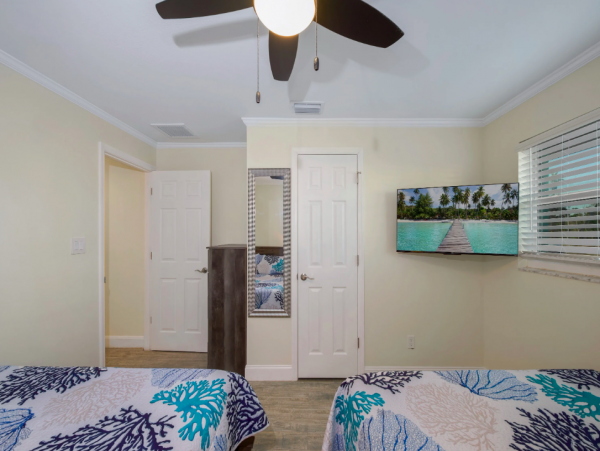 Lovely Fort Myers 2 Bedroom Vacation Duplex