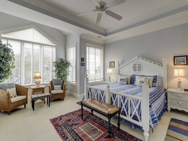 Beautiful Vacation Getaway in Hilton Head Steps to the Beach