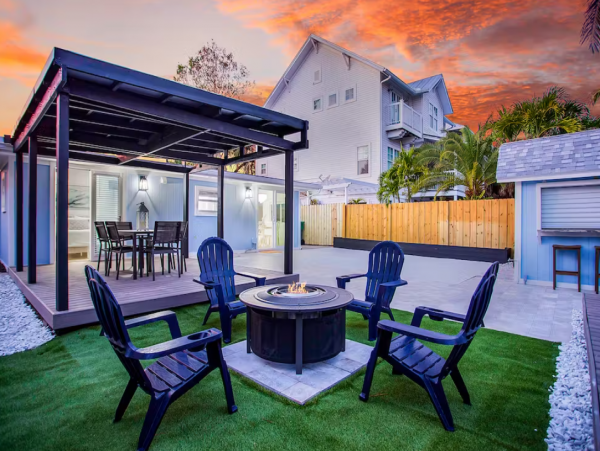 Riverfront Naples Vacation Rental with 3 Bedrooms