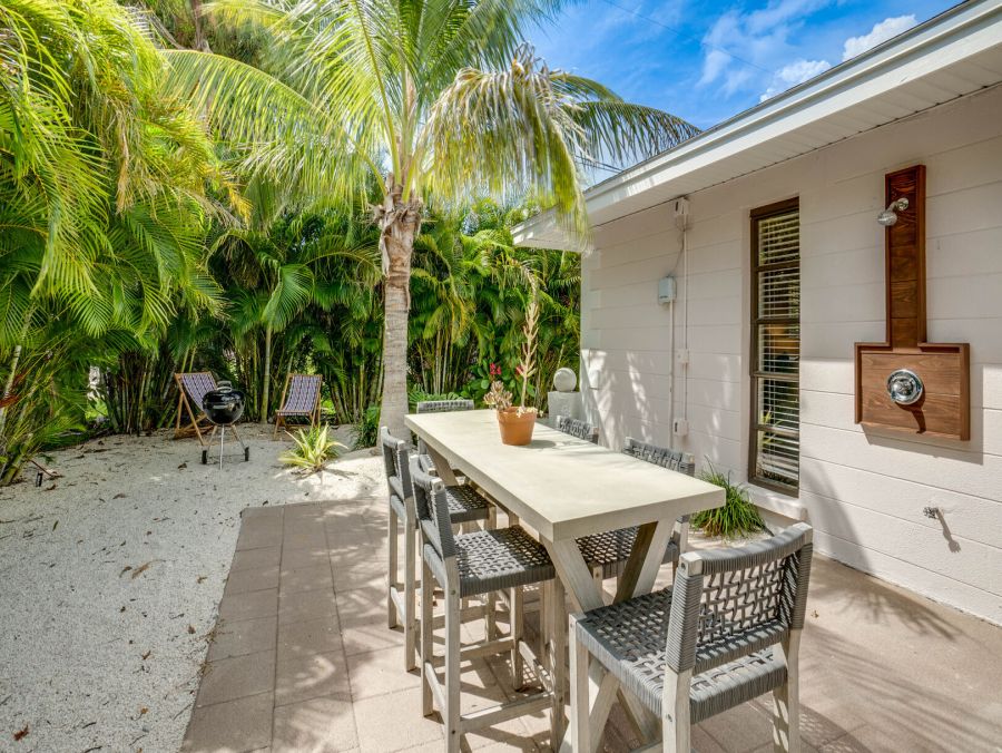Charming Two Bedroom Vacation Duplex in Holmes Beach