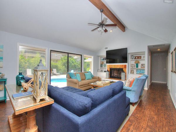 Three Bedroom Beachside Luxury Vacation Rental Home