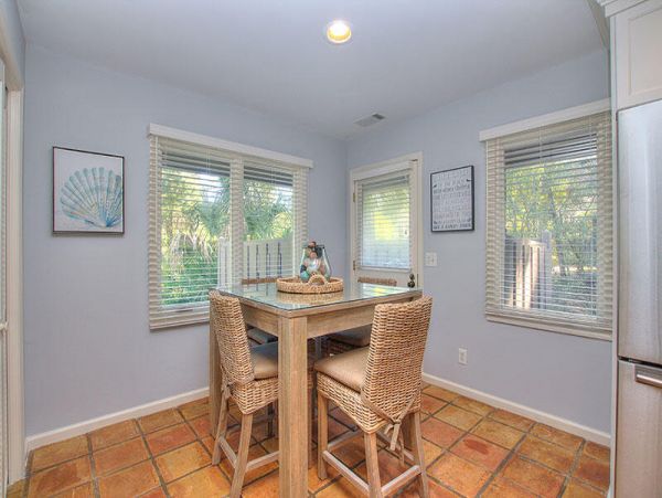 Three Bedroom Beachside Luxury Vacation Rental Home