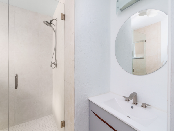 Spacious 3 Bedroom Vacation Home in Dania Beach