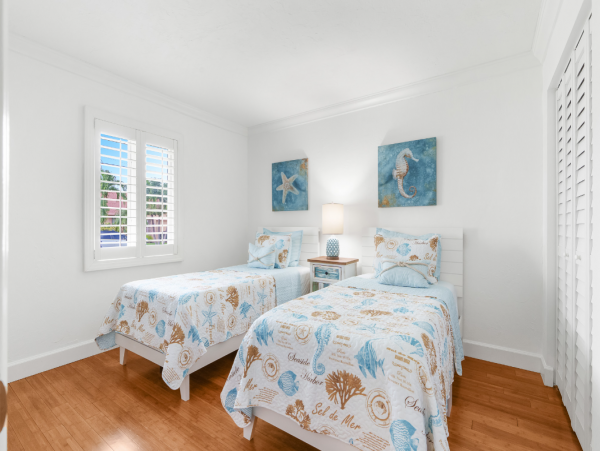 Spacious 3 Bedroom Vacation Home in Dania Beach