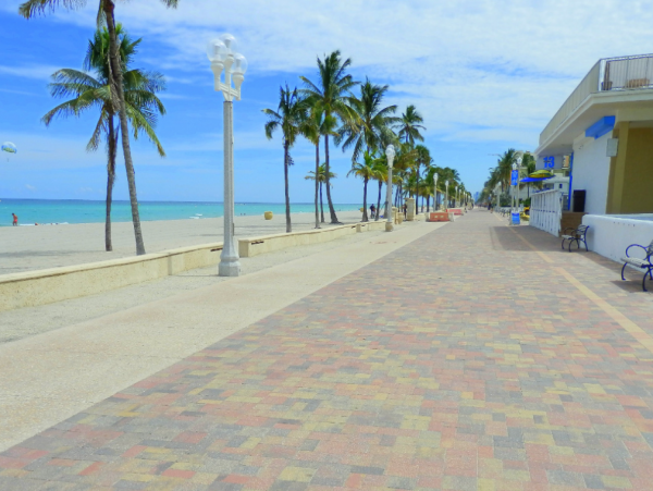 Spacious 3 Bedroom Vacation Home in Dania Beach