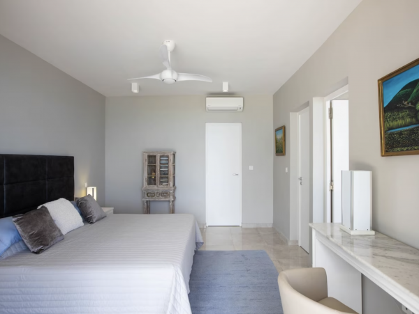 St. Martin Luxury Beach Villa with Pool