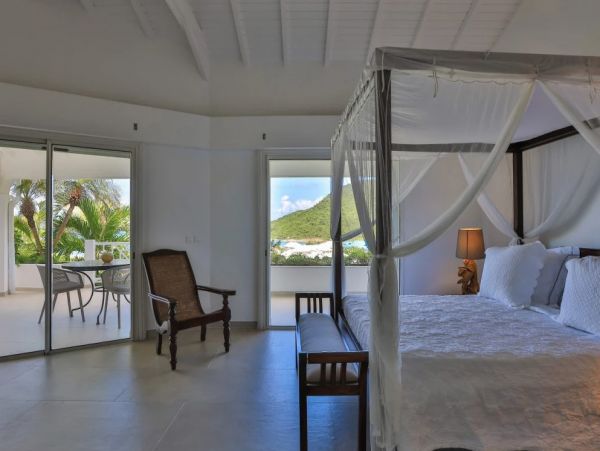 Beachfront Three Bedroom Vacation Villa in St Martin
