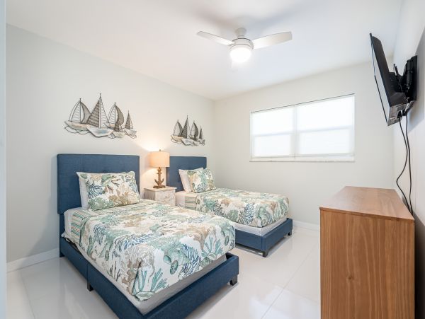 Pompano Beach Vacation Home Three Bedroom