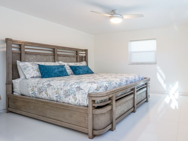 Pompano Beach Vacation Home Three Bedroom