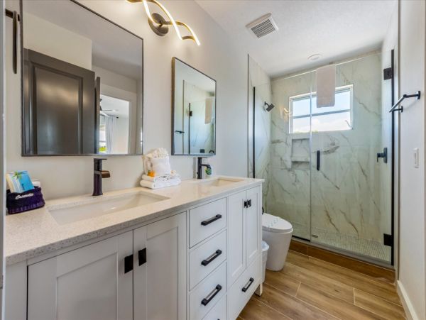 Steps to Beach Anna Maria Island Vacation Home Beach Right Across Street NEW ARRIVAL