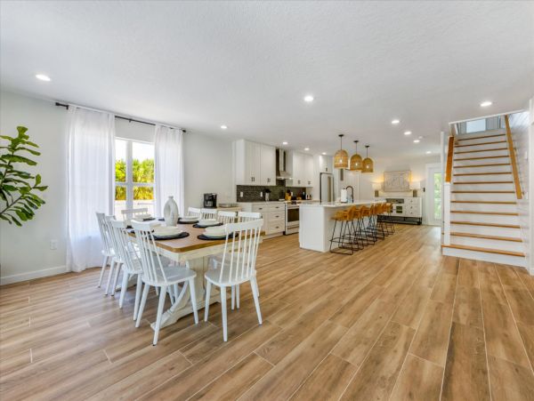Steps to Beach Anna Maria Island Vacation Home Beach Right Across Street NEW ARRIVAL