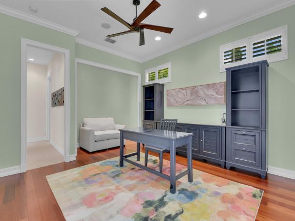 Naples Home 1086683