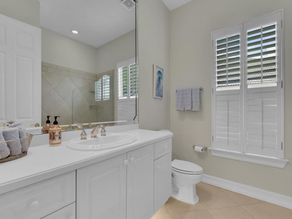 Naples Home 1086683