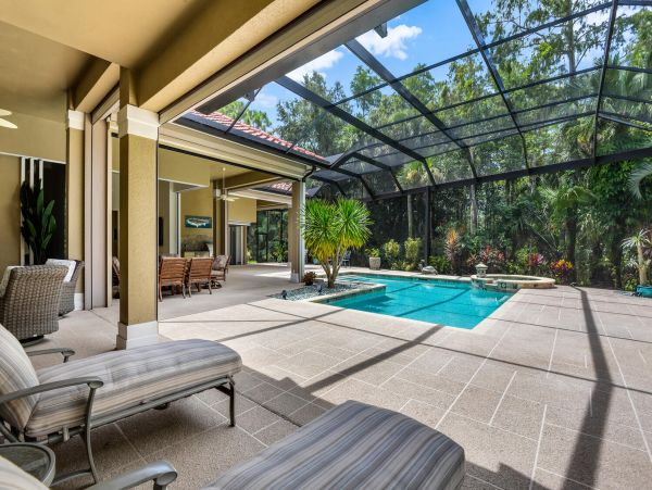 Naples Home 1086683
