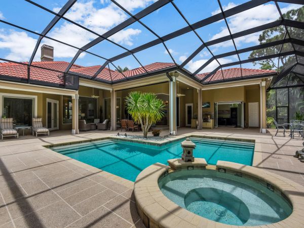 Naples Home 1086683