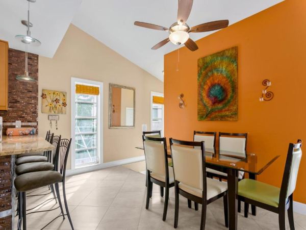 Beachside Getaway Four Bedroom Vacation Rental in Siesta Key