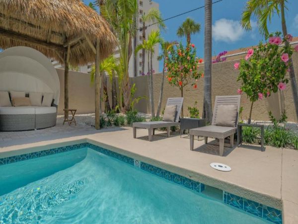 Beachside Getaway Four Bedroom Vacation Rental in Siesta Key